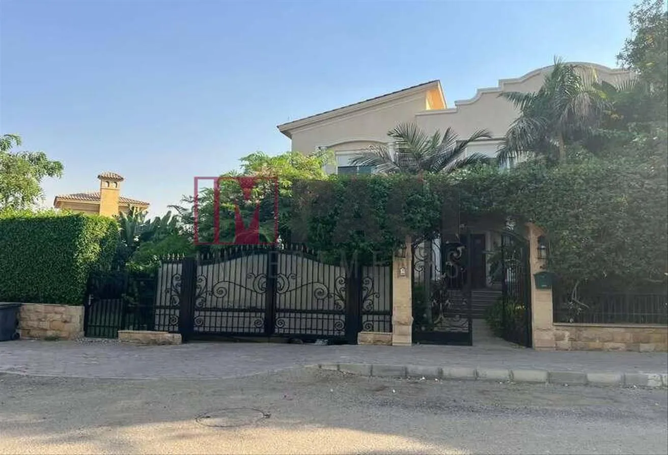 Sale in American University Housing District: Hyper market for sale in the Fifth Settlement,