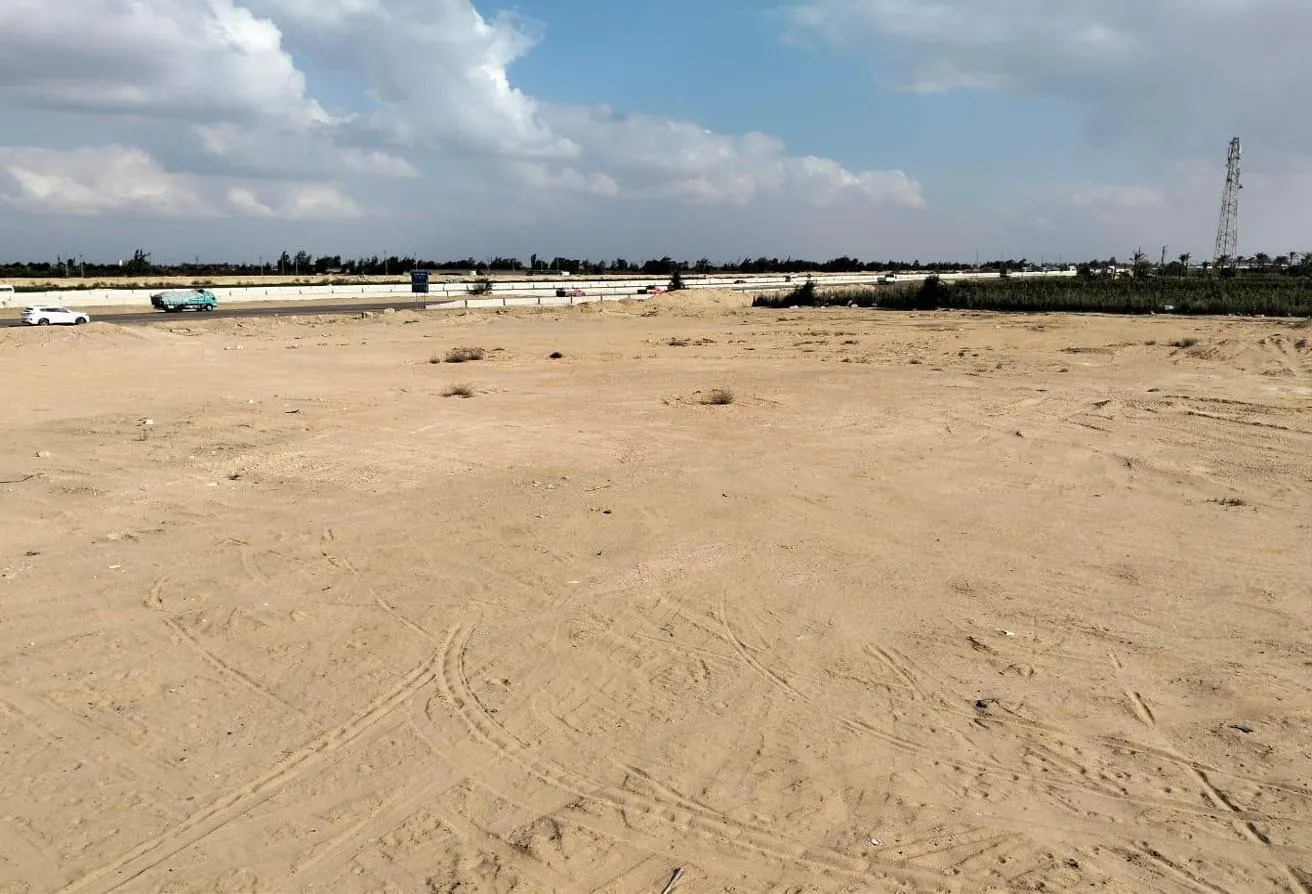 Sale in Cairo Alexandria Desert Road: قطعة ارض للبيع 100فدان الكيلو 57 طريق مصر الصحراو