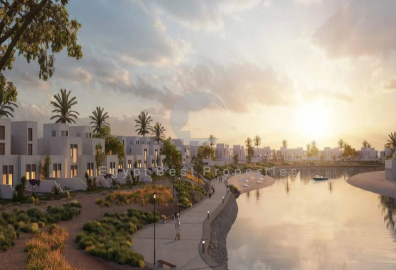 Sale in Sabina: Stand Alone Lagoon View | F. Finished With 10% DP
