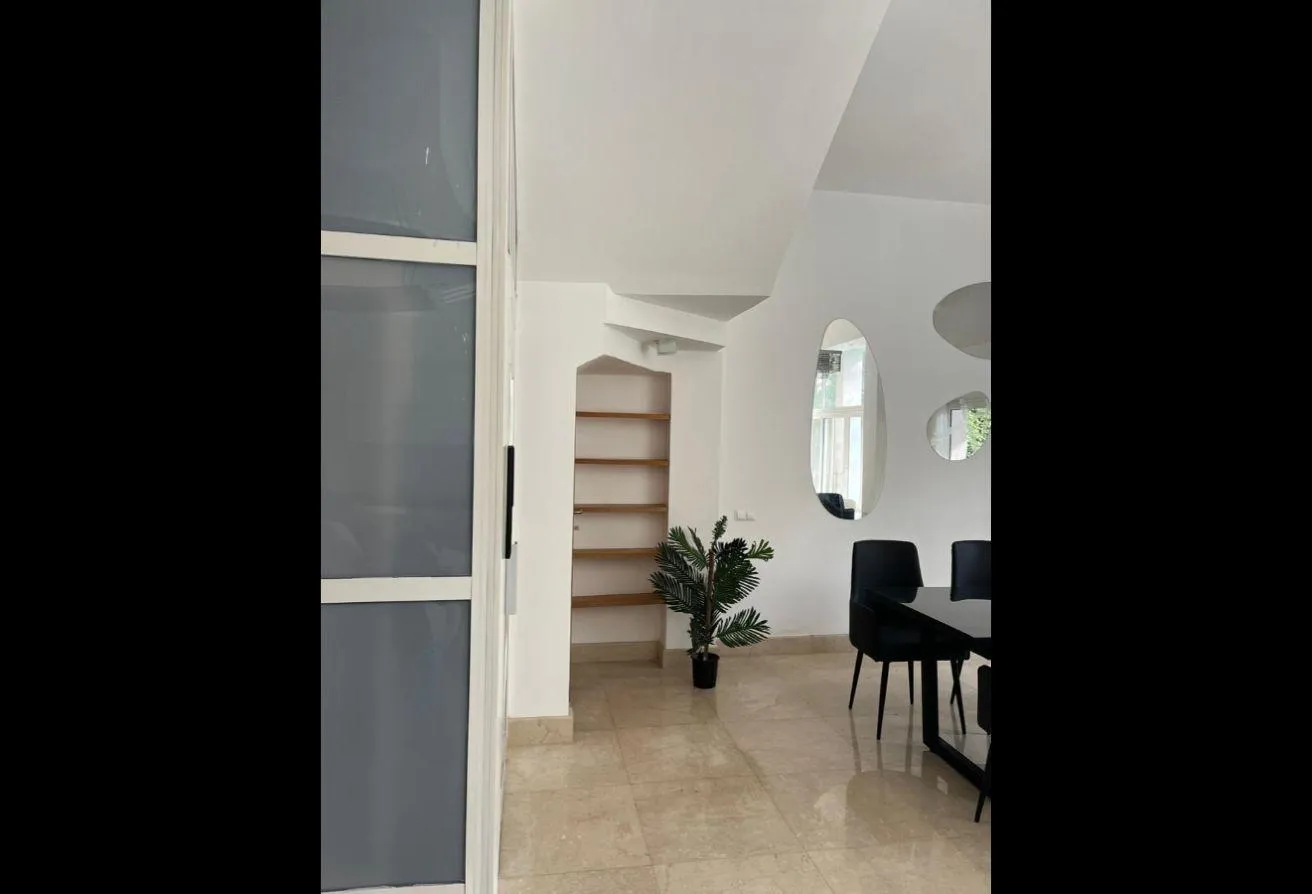 Gallery Image 24