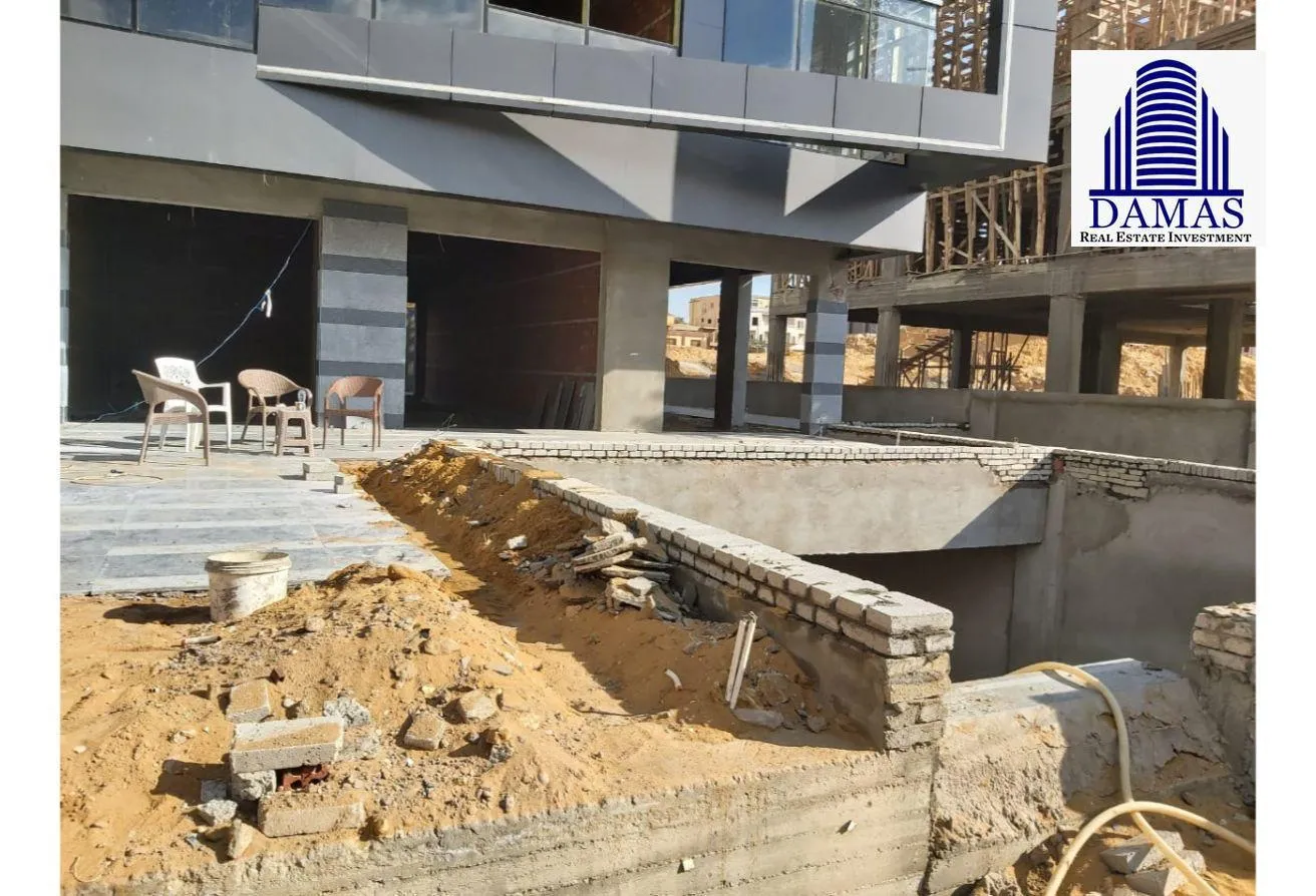 Rent in El Banafseg Services Area: A very special shop inside a mall for rent in the Fifth Settlemen