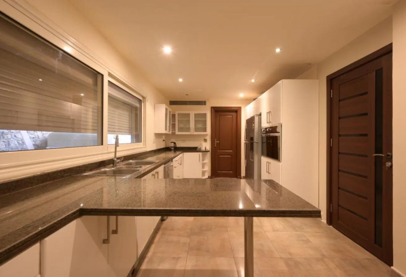 Rent in Al Jazeera: Twin house for rent   Al Jazeera Compound