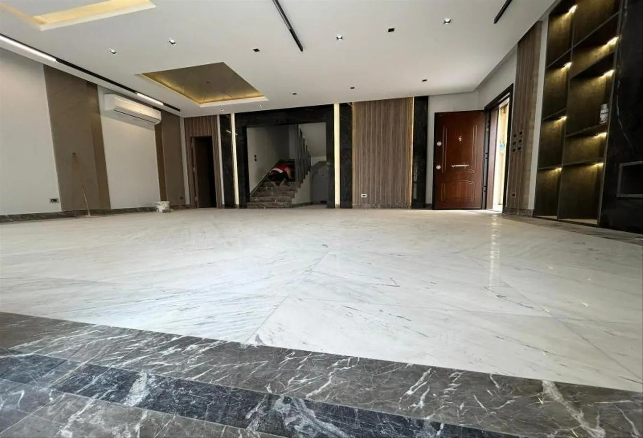 Rent in Al Patio: Townhouse for rent in Patio 6 Compound - 6October