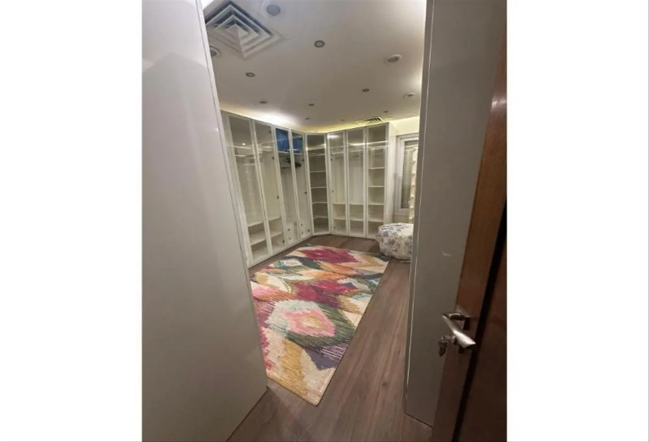 Gallery Image 22