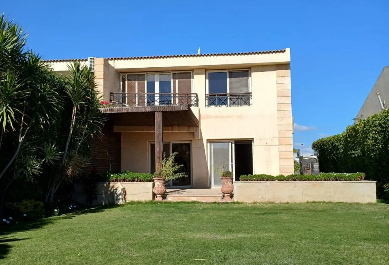 Sale in Al  Rabwa: For sale twin house in Al Rabwa,golf view