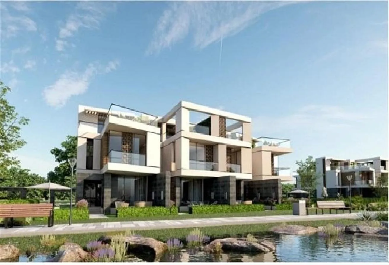 Sale in The brooks: Villa 266m Next to CFC in New Cairo Over 8 Years