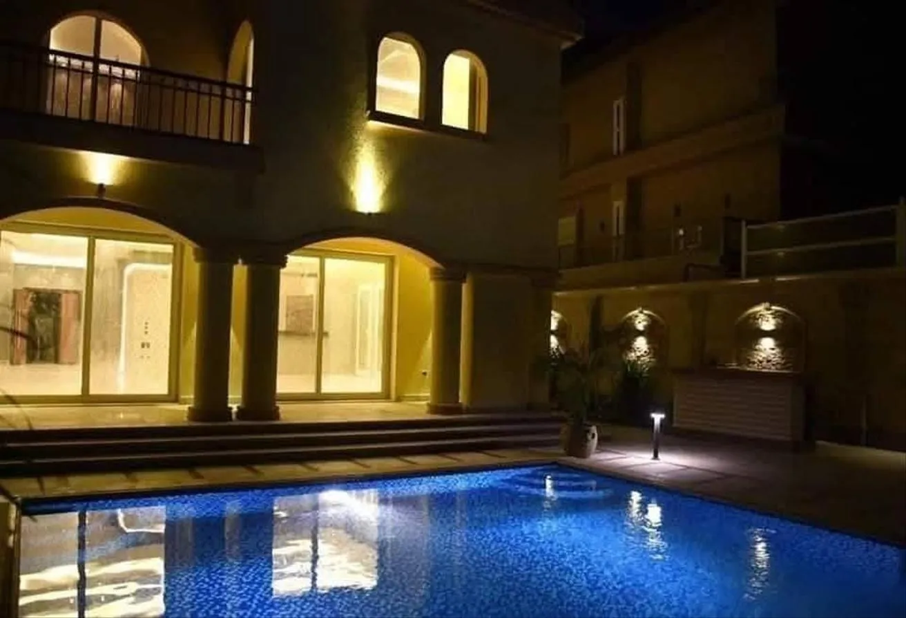 Sale in Rehab City Sixth Phase: فيلاتشطيبات خاصه حمام سباحه موقع رائع الرحاب هيلز