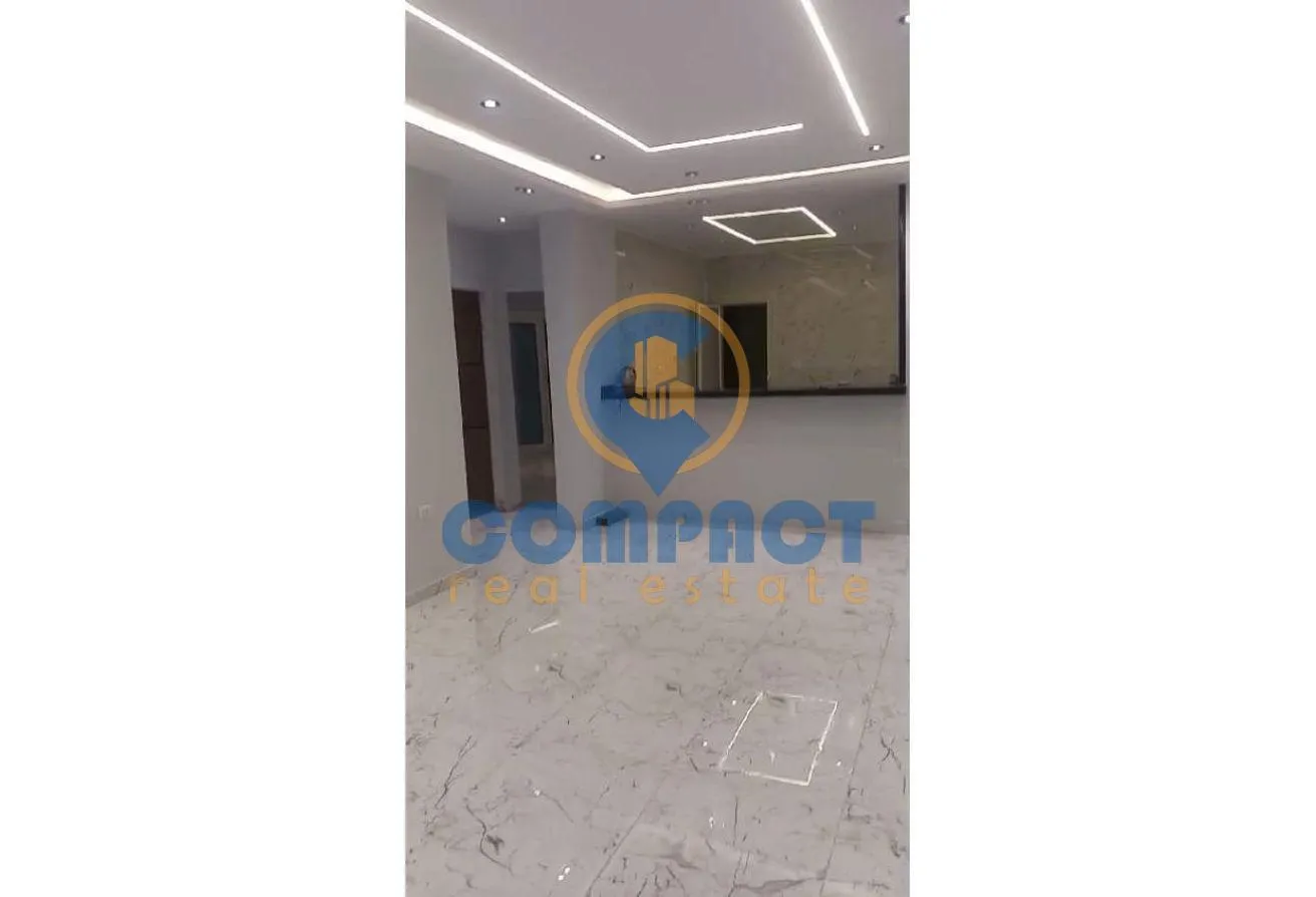 Sale in Al Mostathmir El Saghir: First floor, first residence, prime location