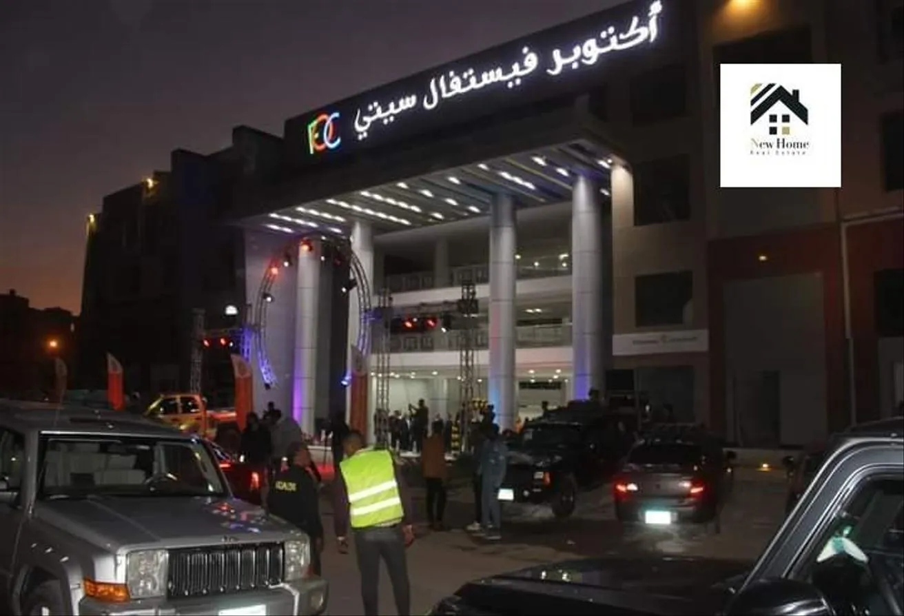 Sale in Mehwar Plaza: محل 40 م تجاري في أكتوبر فيستيفال سيتي مول أكتوبر