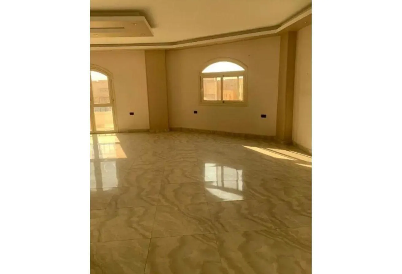 Rent in New October City: شقه للايجار الفاضي 6 اكتوبر بجوار نادي الصيد