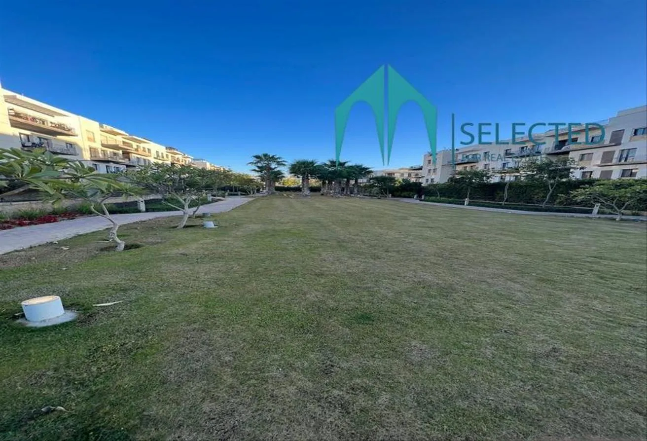 Sale in Westown: City Villa for sale in Beverly Hills Westown