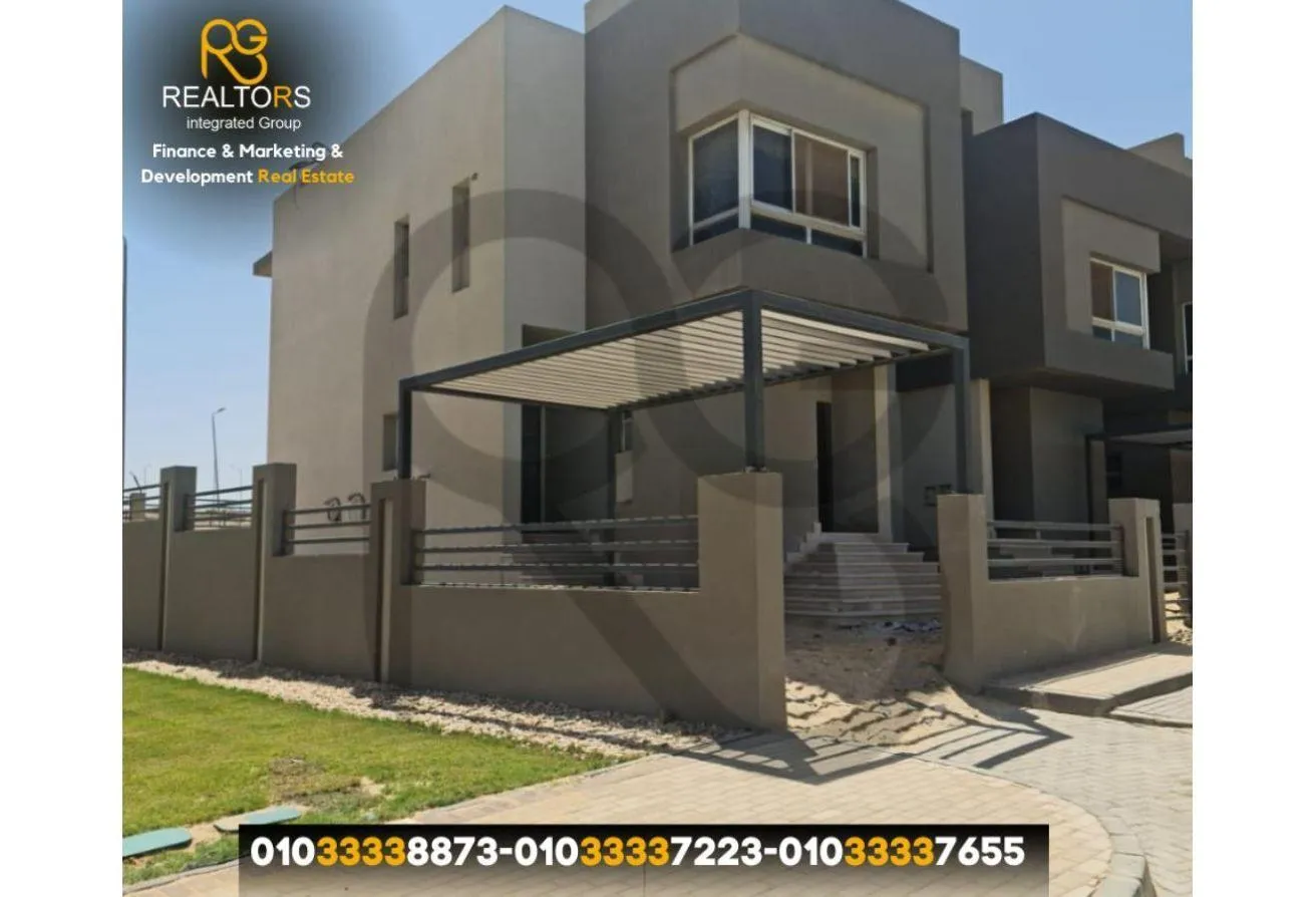 Sale in Etapa: فيلا تاون هاوس كورنر للبيع 239م كمبوند ايتابا سوبر
