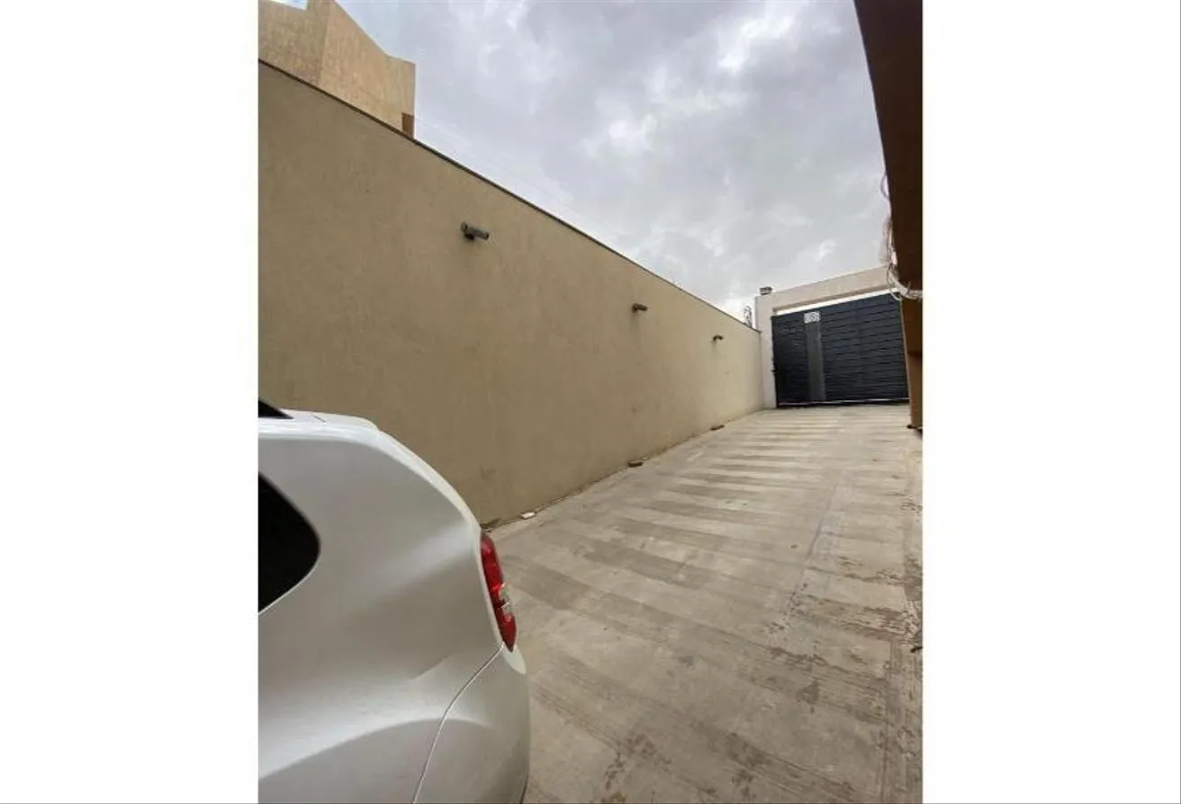 Gallery Image 11