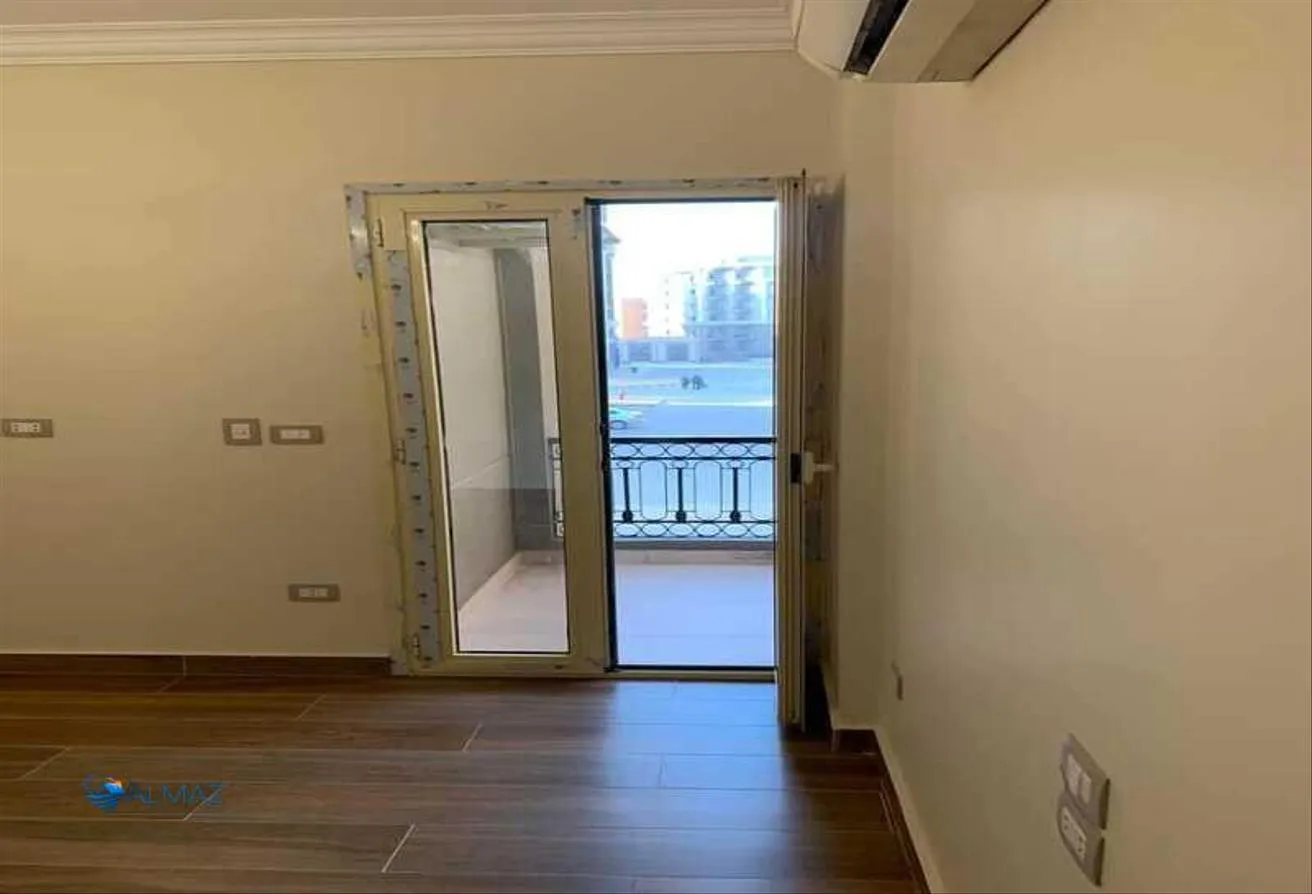 Gallery Image 16