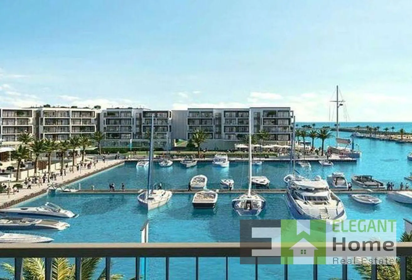 Sale in Marassi: Townhouse in Greek Marassi Bahary with Furniture