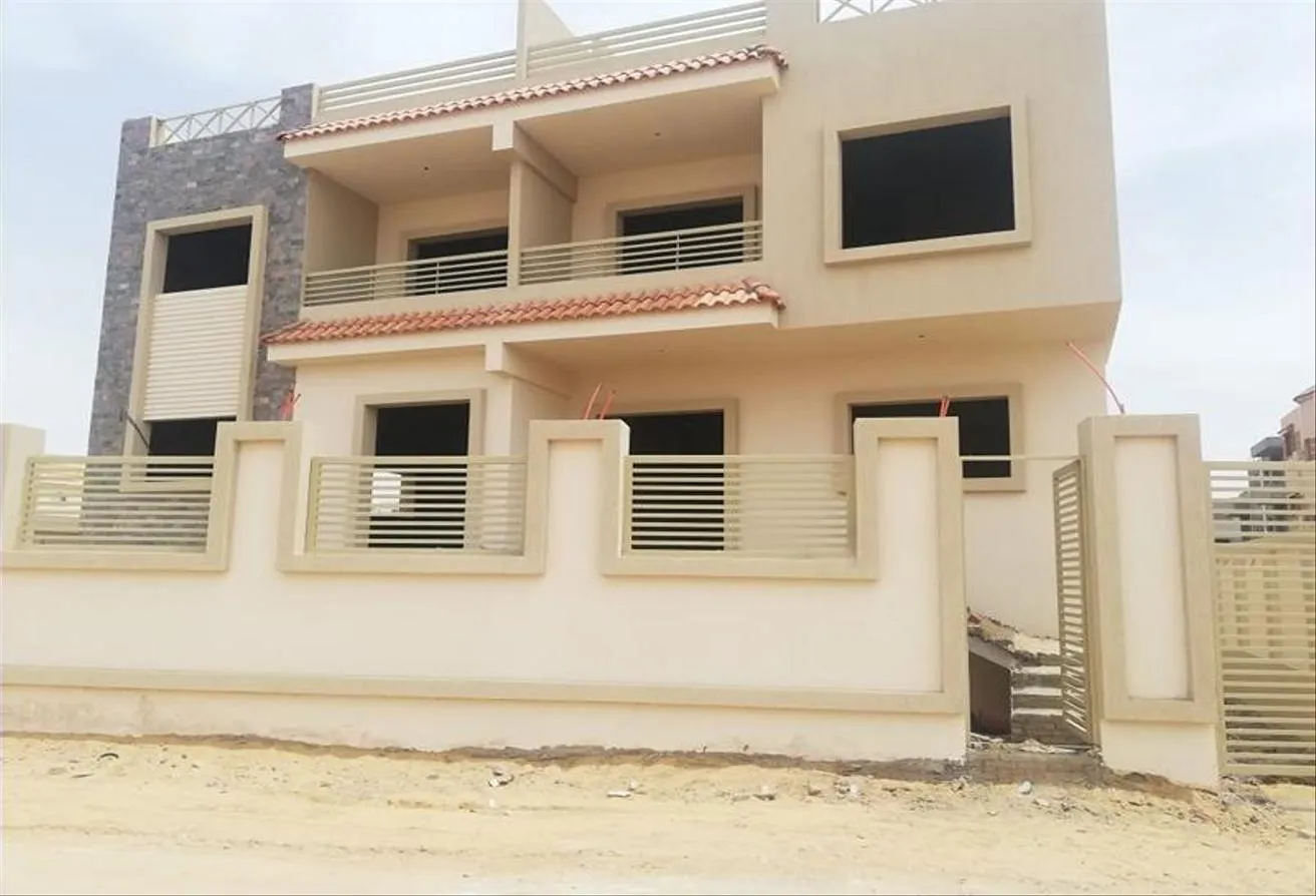 Sale in 9th District: Resale 660m on land 355m open view ready to move