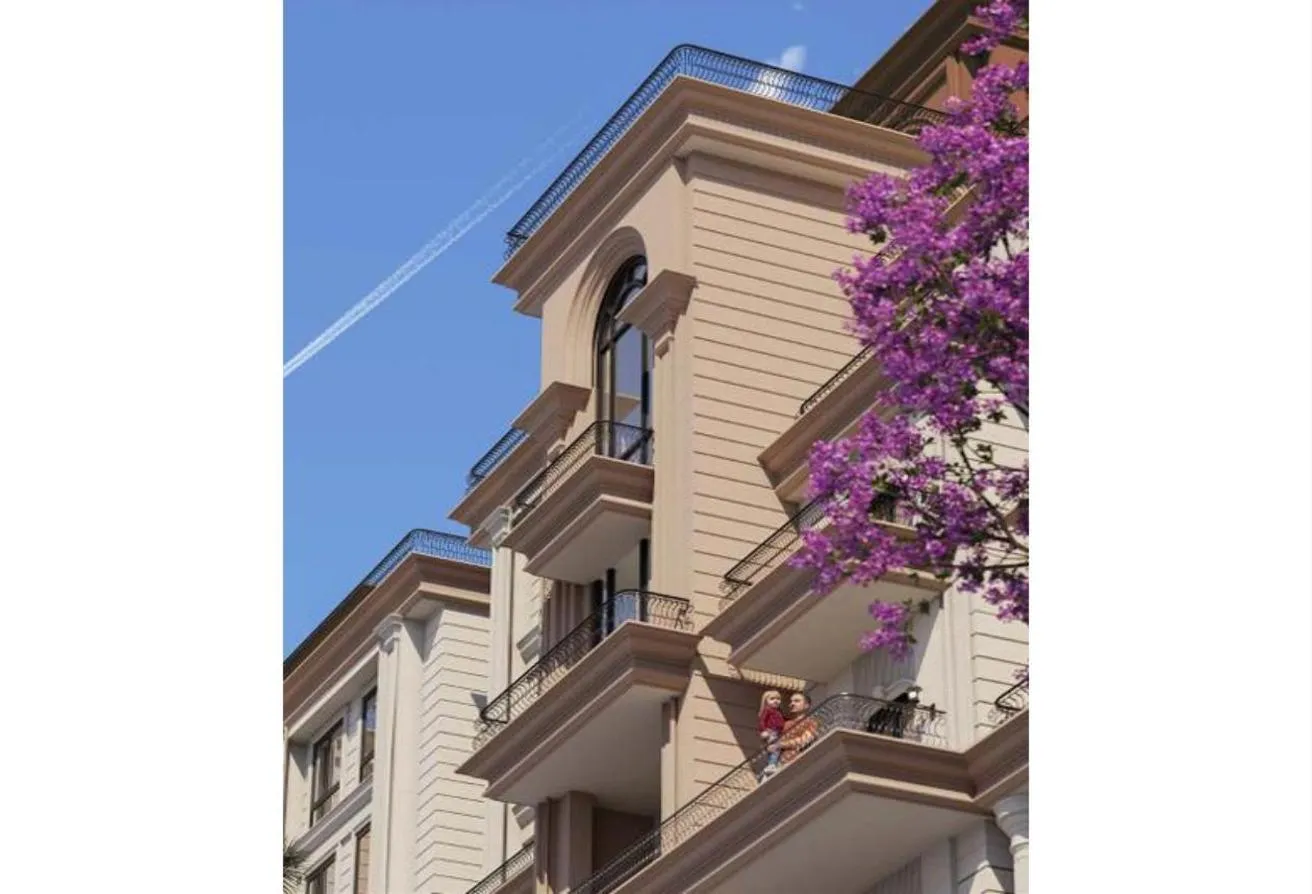Sale in West Clay: للبيع شقة أرضي بجاردن قسط 8 سنوات أمام ميدان جهينه