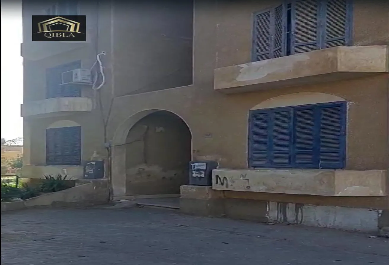 Sale in 13th District: شقه مميزه للبيع بأسكان الحى ال13 الشيخ زايد