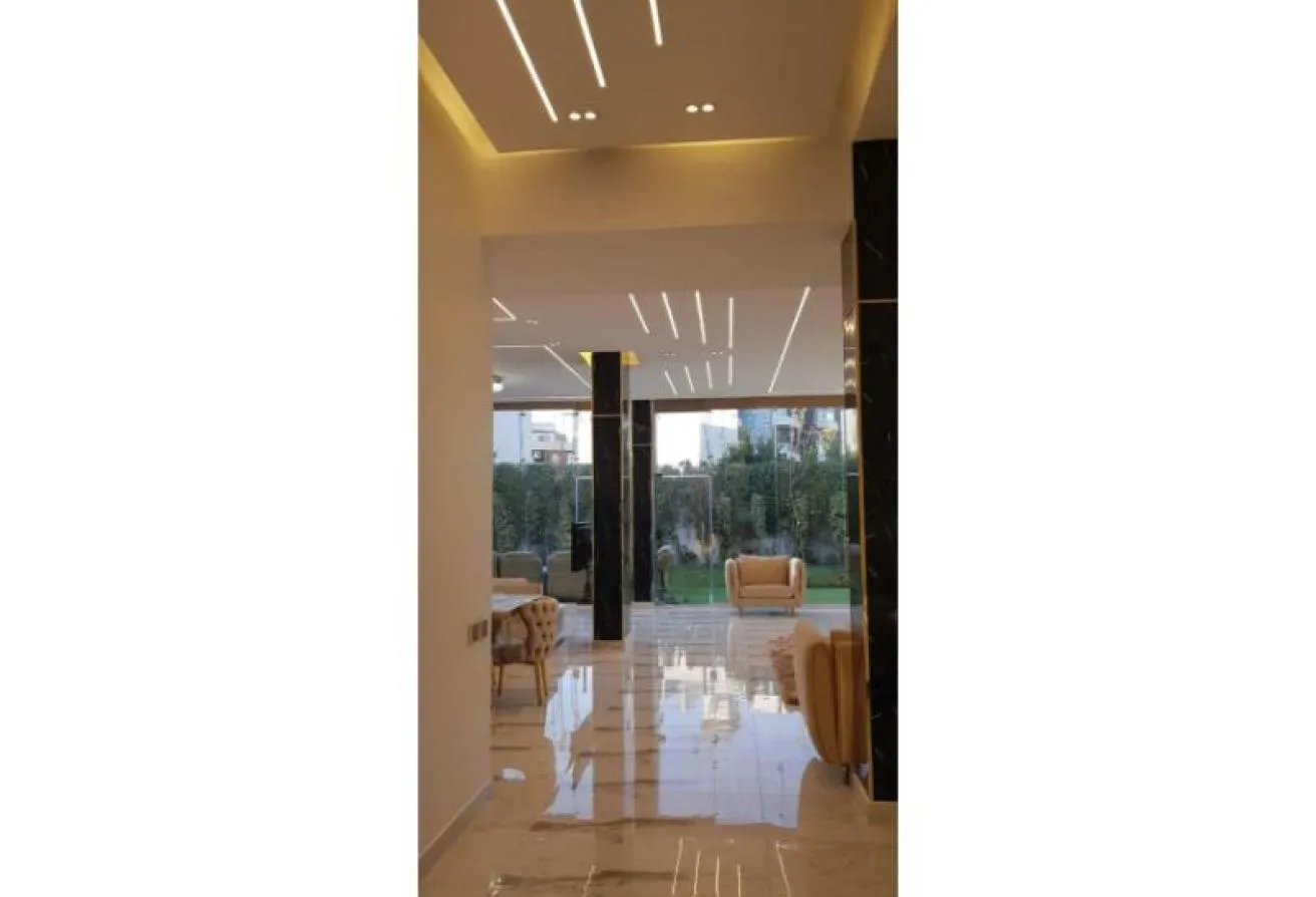 Gallery Image 6