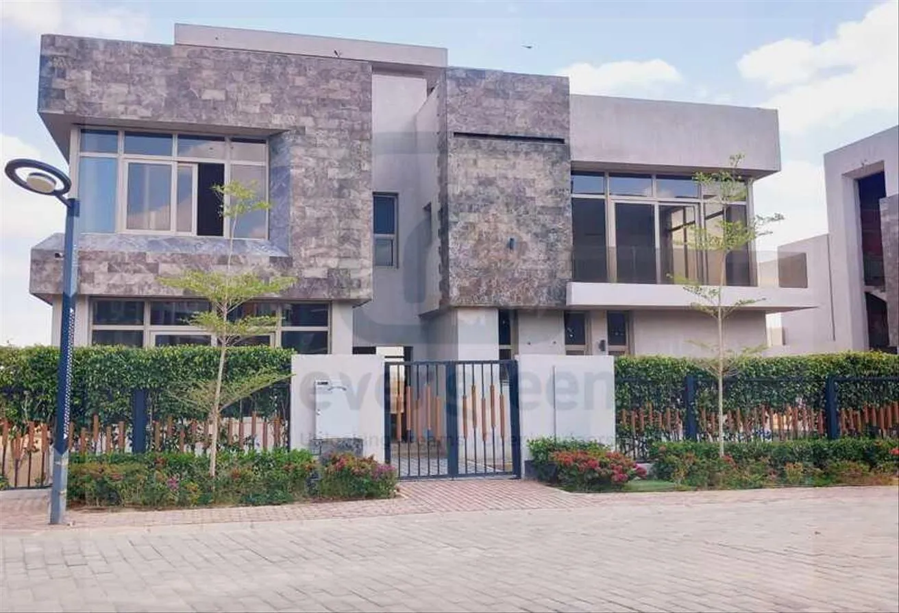 Sale in Sun Capital: Unique duplex in sun capital Oct over 6y