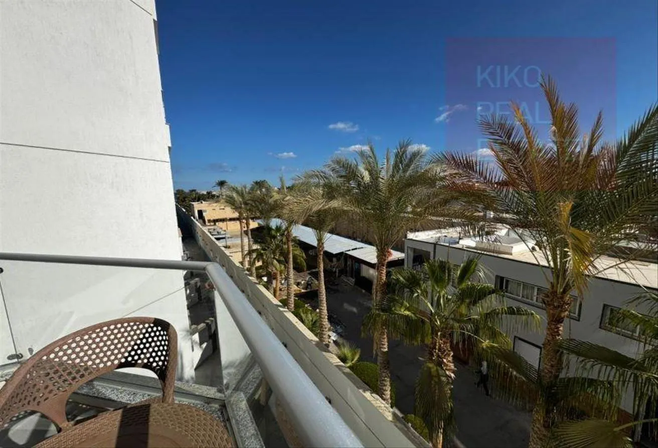 Gallery Image 13