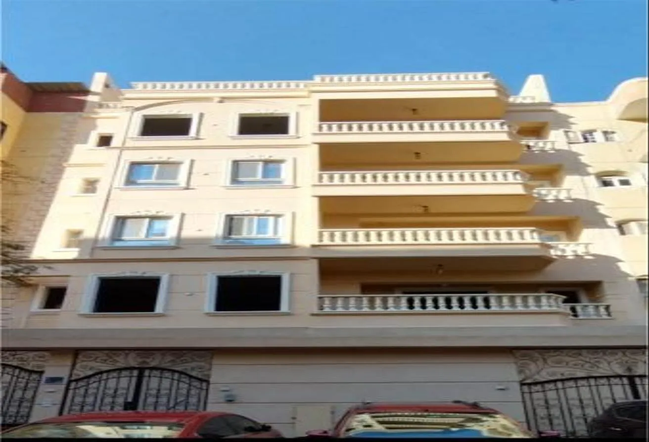 Sale in 4th District: Building for Sale in the Fourth District 6 October