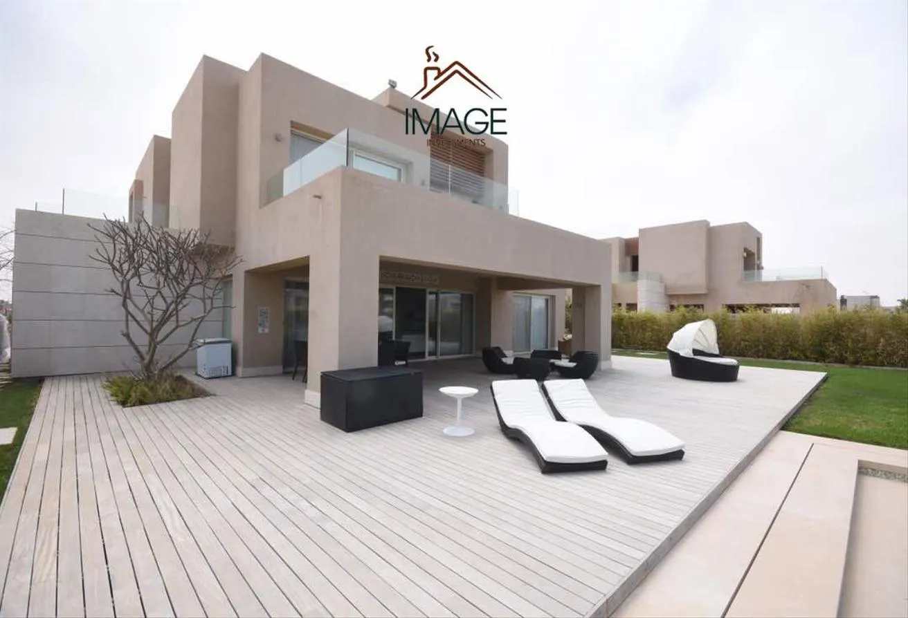 Sale in Hacienda West: Twin House Sea View | @ Palm Hills | 5% / 7 years