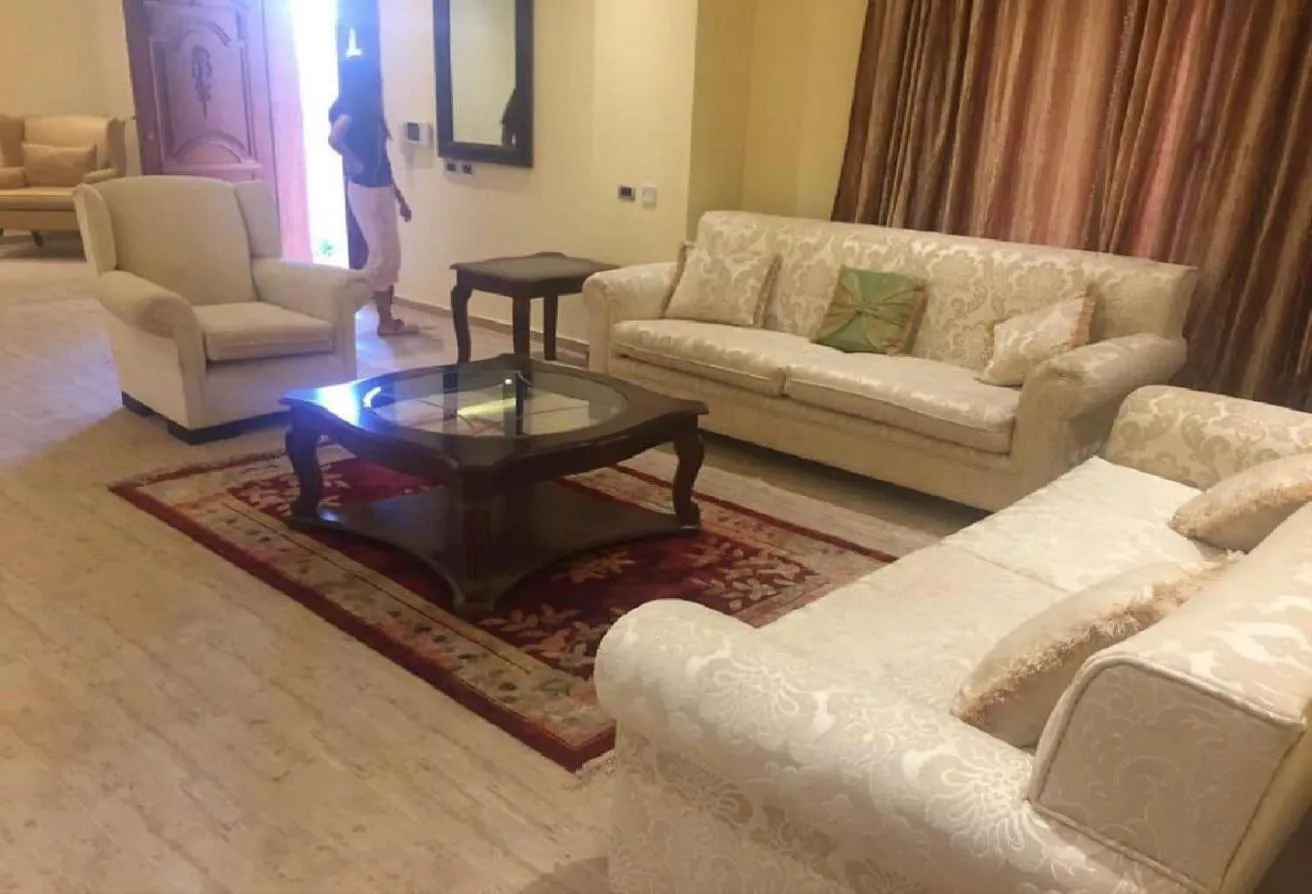Rent in El Nakheel: دوبلكس مفروش للإيجار كمبوند النخيل