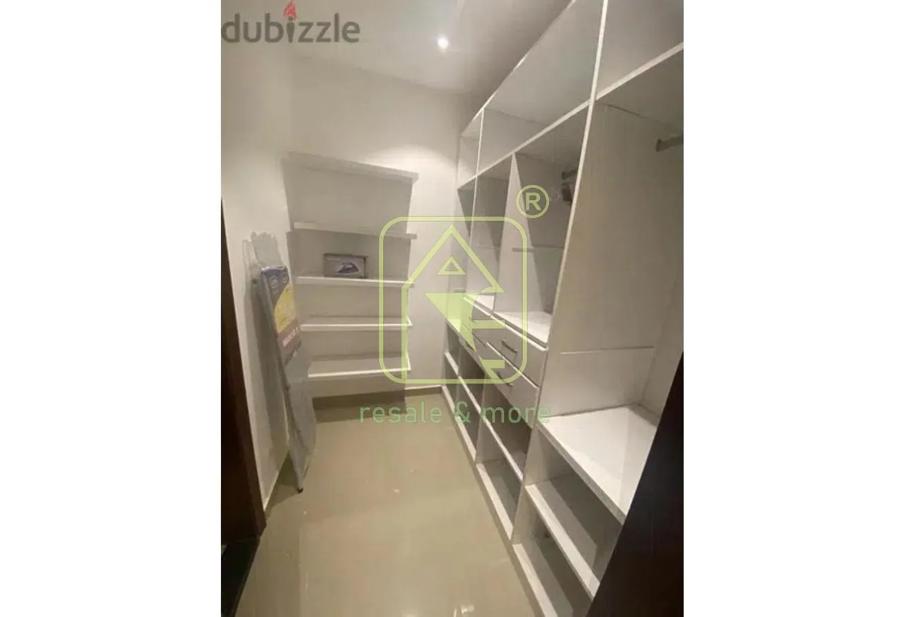Sale in Six West: villa 357m  ready to move infront of Beverly