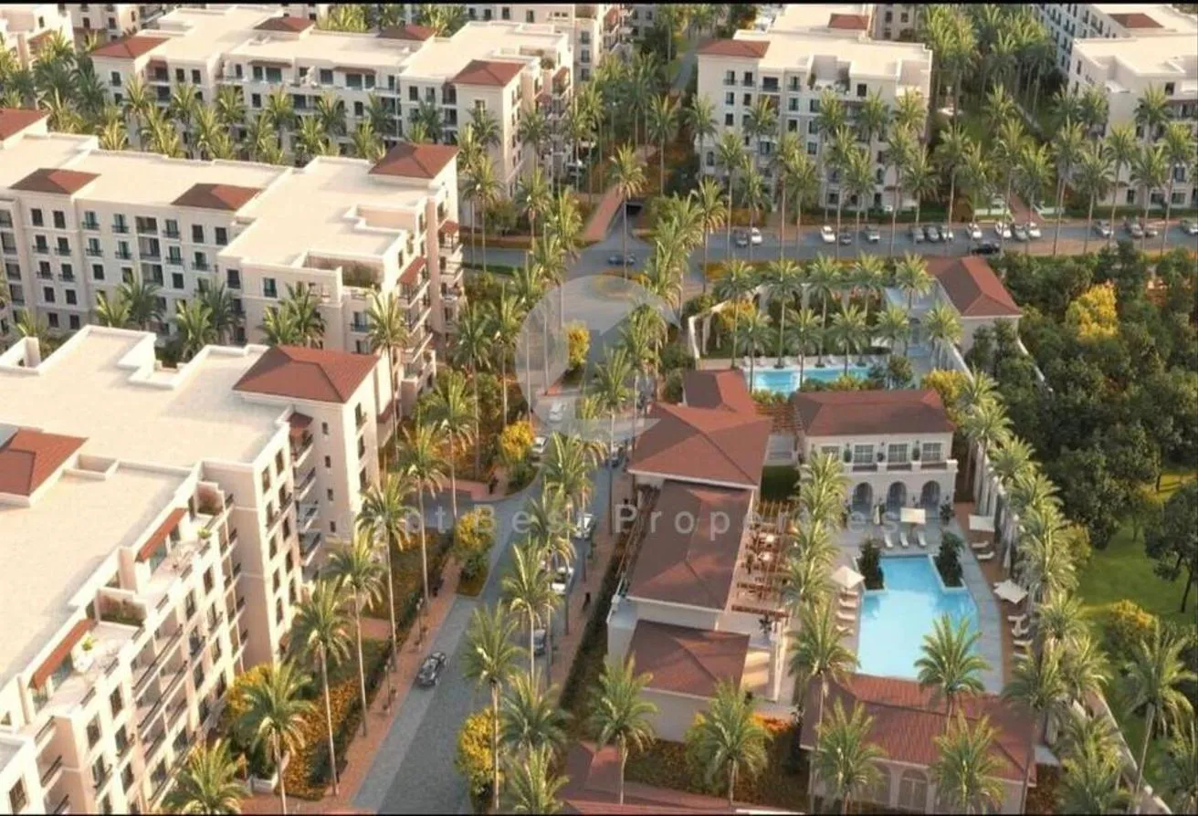 Sale in Zed Towers: A RESALE TWIN HOUSE READY TO MOVE FOR 18M ONLY.