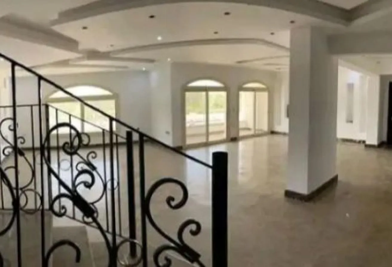 Rent in 7th District: فيلا ايجار فاضيه تصلح سكن او مقر اداري لشركه اكتو