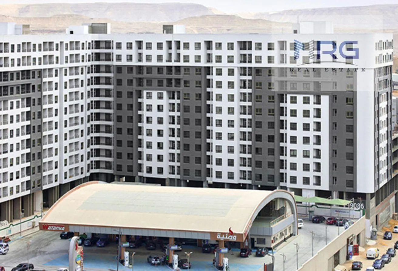 Sale in Katameya Gate: Office resale with installments Kattameya gate