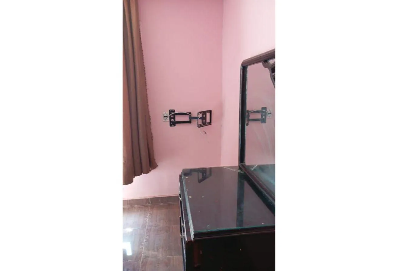 Gallery Image 13
