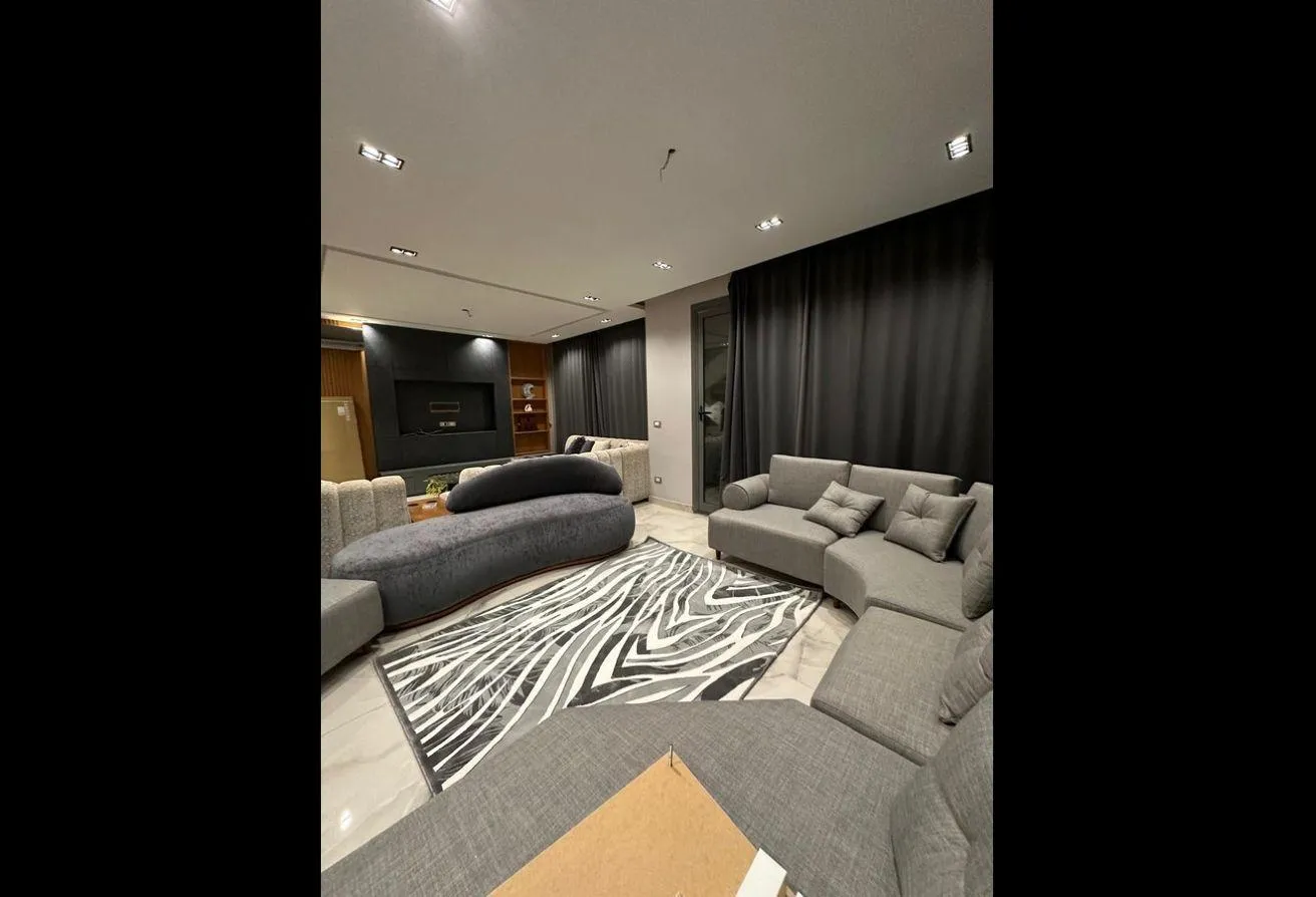 Rent in Al Reem Residence: Luxury Townhouse for rent-ALReem Residence