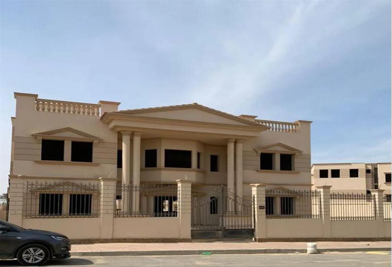 Sale in Royal City: Standalone Villa630m Landscape View Prime Location