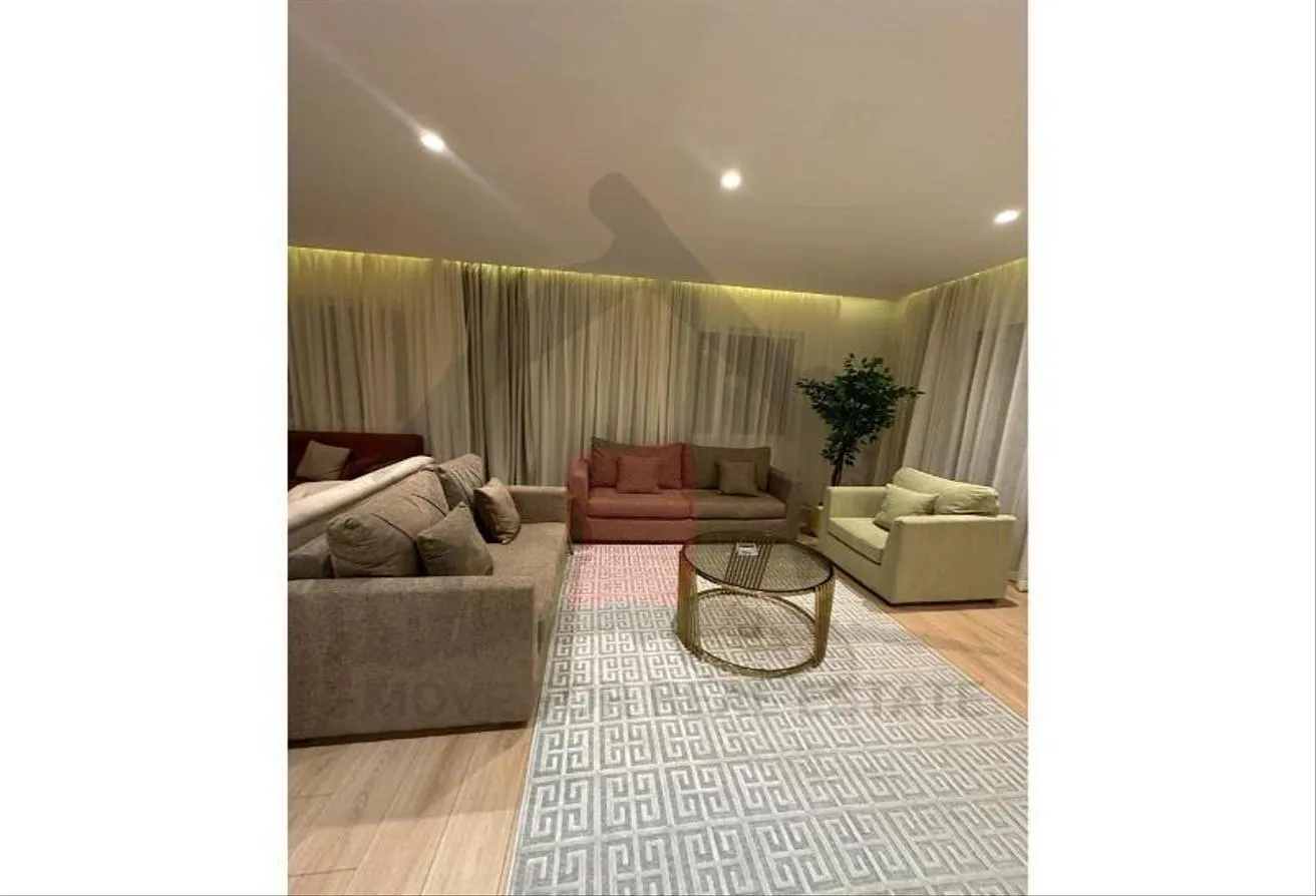 Sale in Westown: Duplex for Resale Westown Sodic