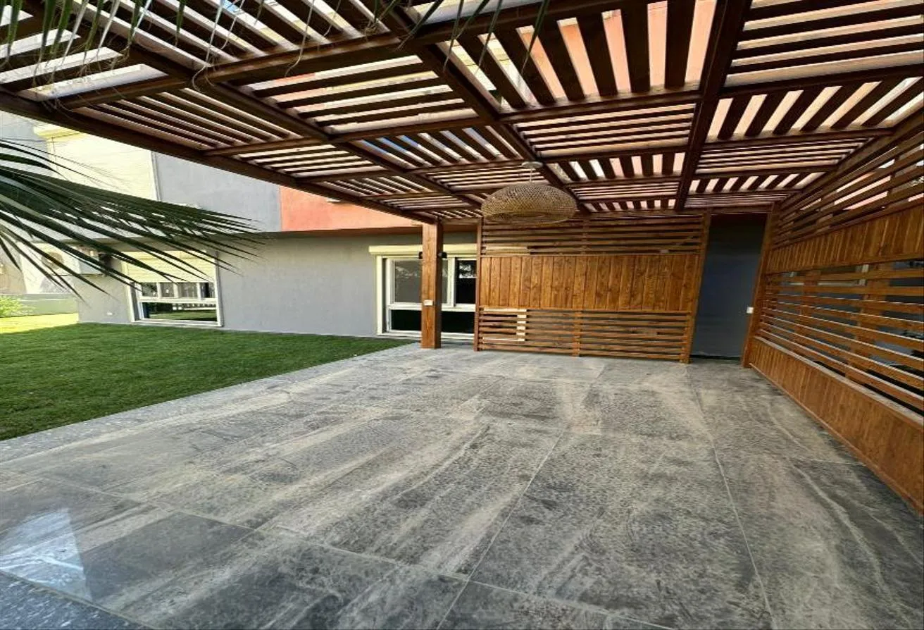 Gallery Image 13