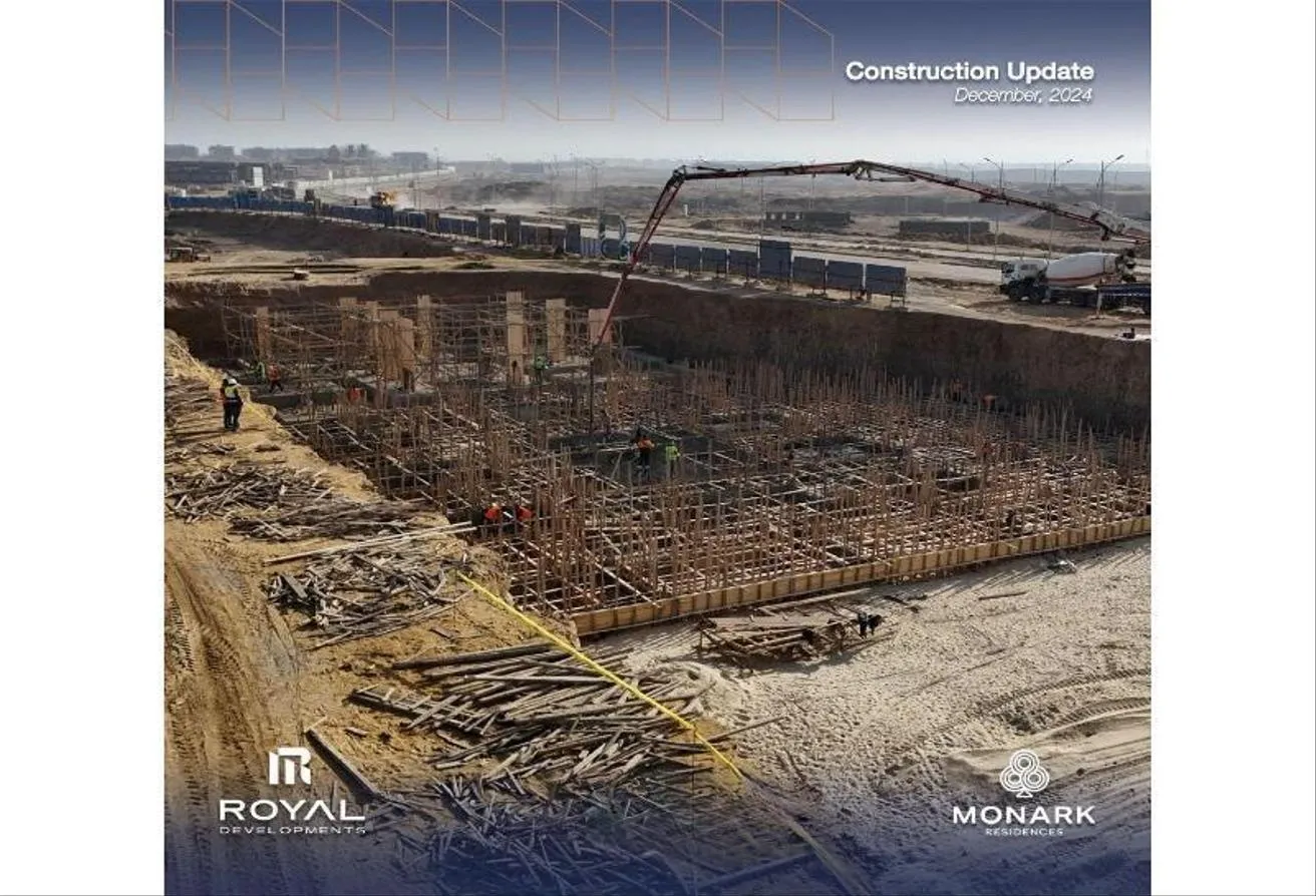 Sale in Monark: Townhouse for sale low price &amp; best DP in monark