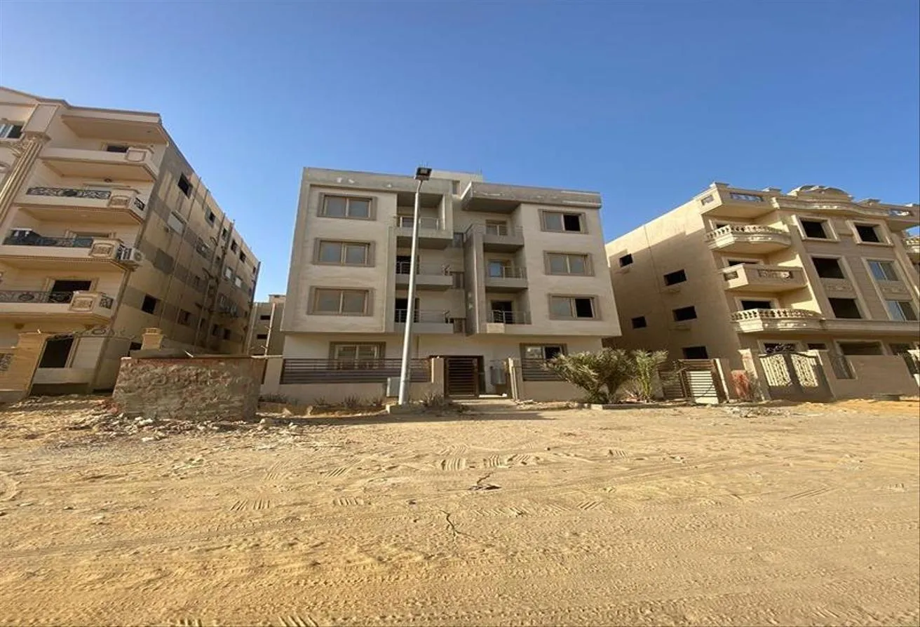 البيع في عمارات الاندلس: عماره كاملة للبيع في الاندلس 1 بجوار مونتن فيو 