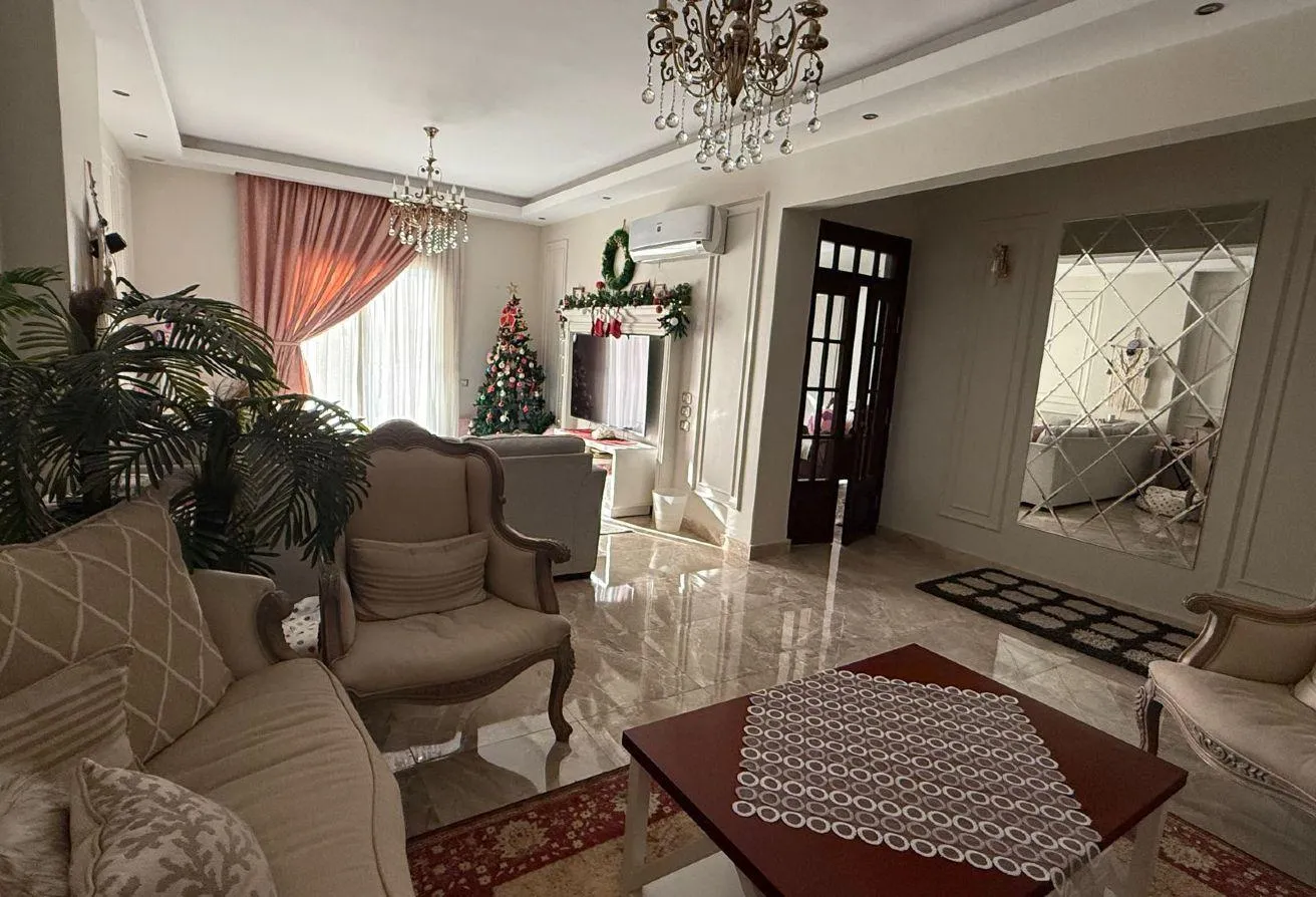 Sale in Family City: For sale in Family City at an exclusive price, 