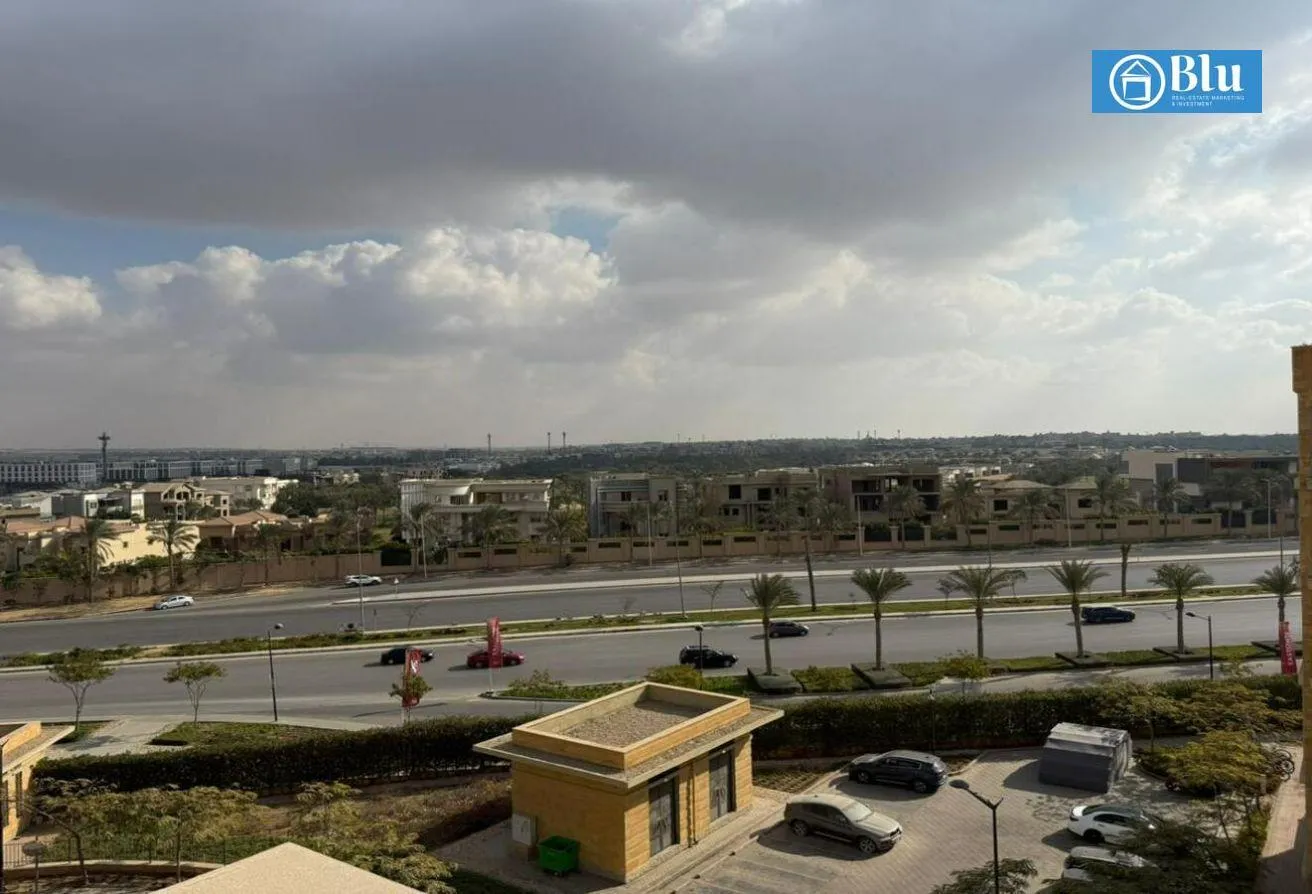 البيع في ايستاون: بنتهاوس للبيع في ايست تاون 300 متر 4 غرف نوم 