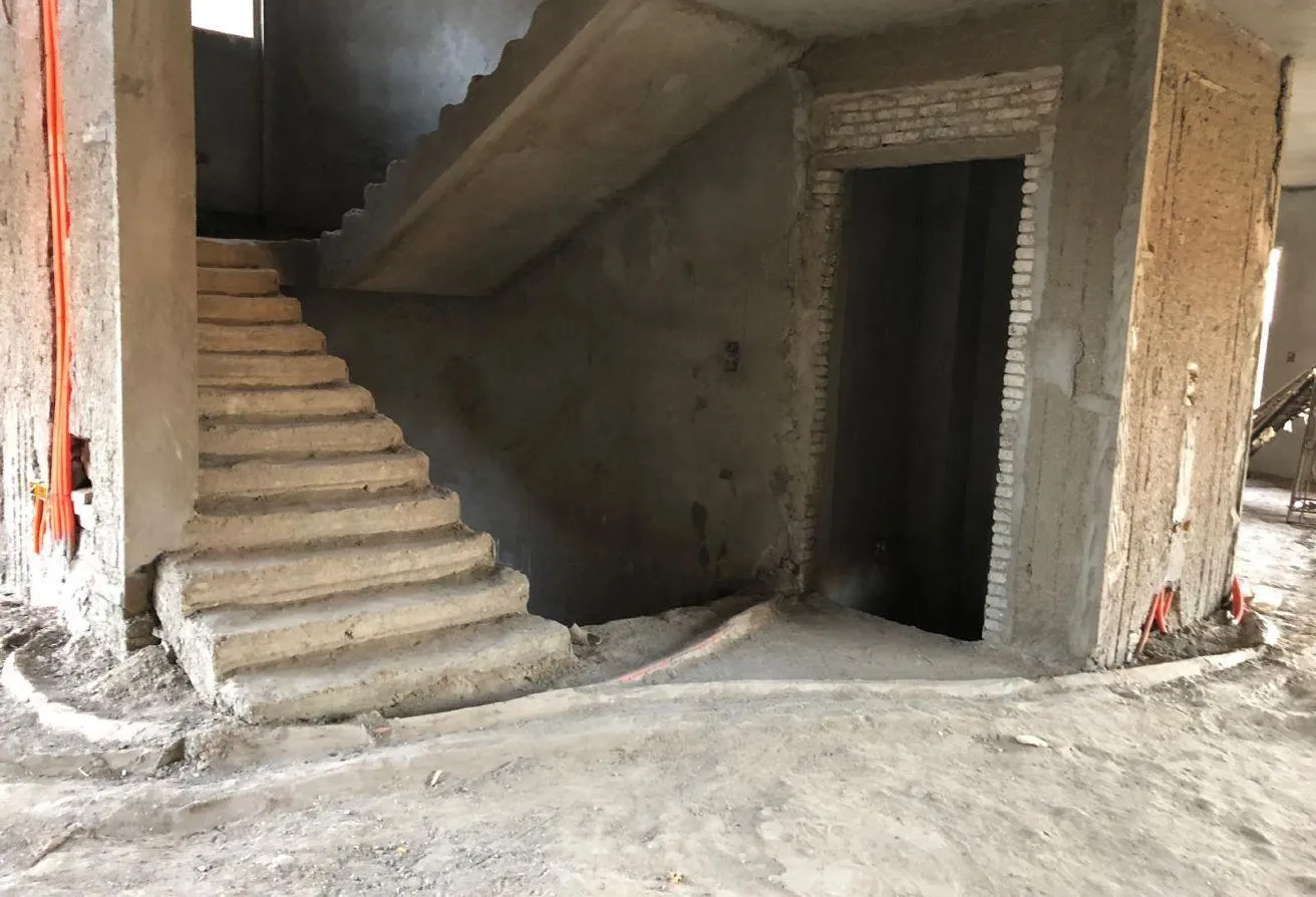Sale in Les Rois: High End Finished Villa for sale at Les Rois