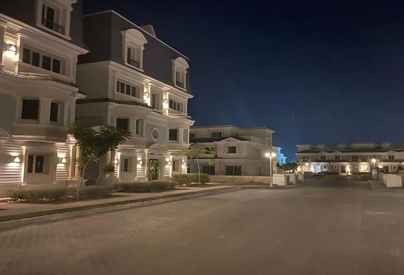 Sale in Mountain View iCity: ريسيل | تاون لقطة متشطب في اي سيتي التجمع ع النادي