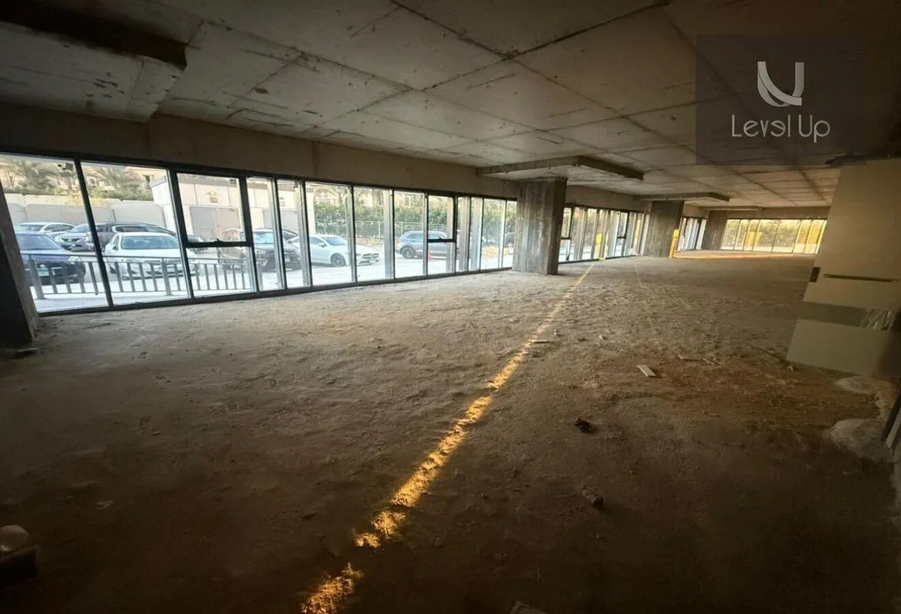 Sale in Azad: Office units for sale in Hyde Park New Cairo