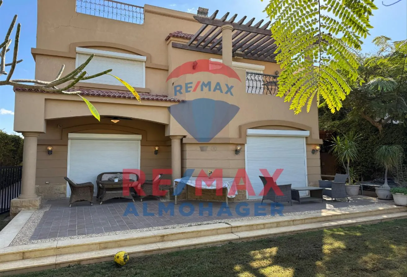 Sale in Dara Gardens: Spacious Villa with Expansive Views -Private Pool