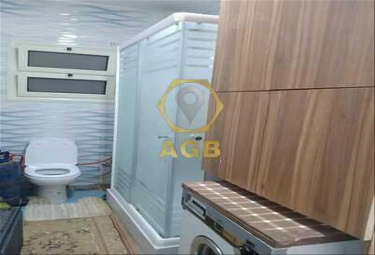 Sale in Shorouk City: WHOLE  BUILDIN 3 FLOORS   منطقة الفيلات فى الشروق