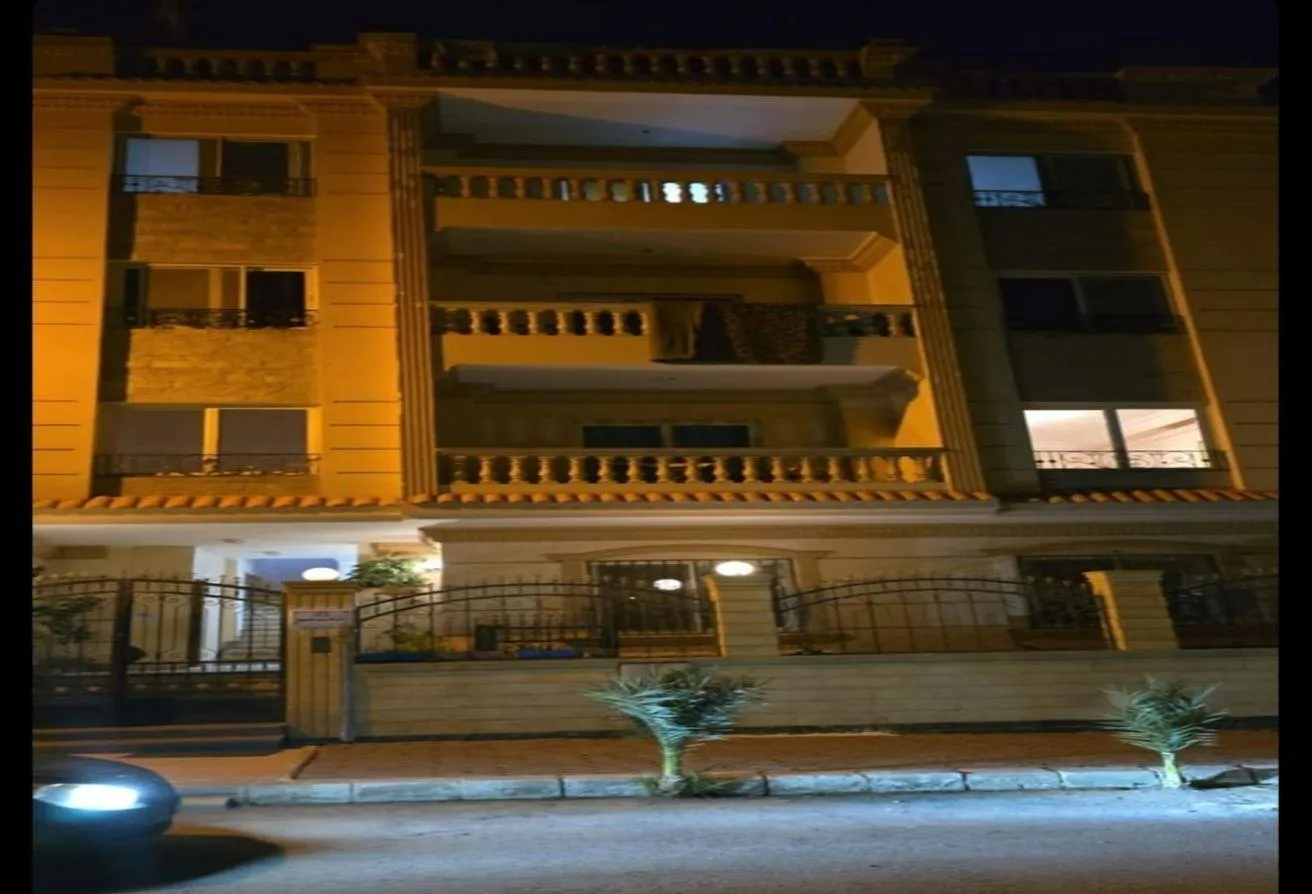 Rent in Zizinia Family Housing: شقه مفروشه للايجار فرش فندقي زيزينيا عائلي أول است