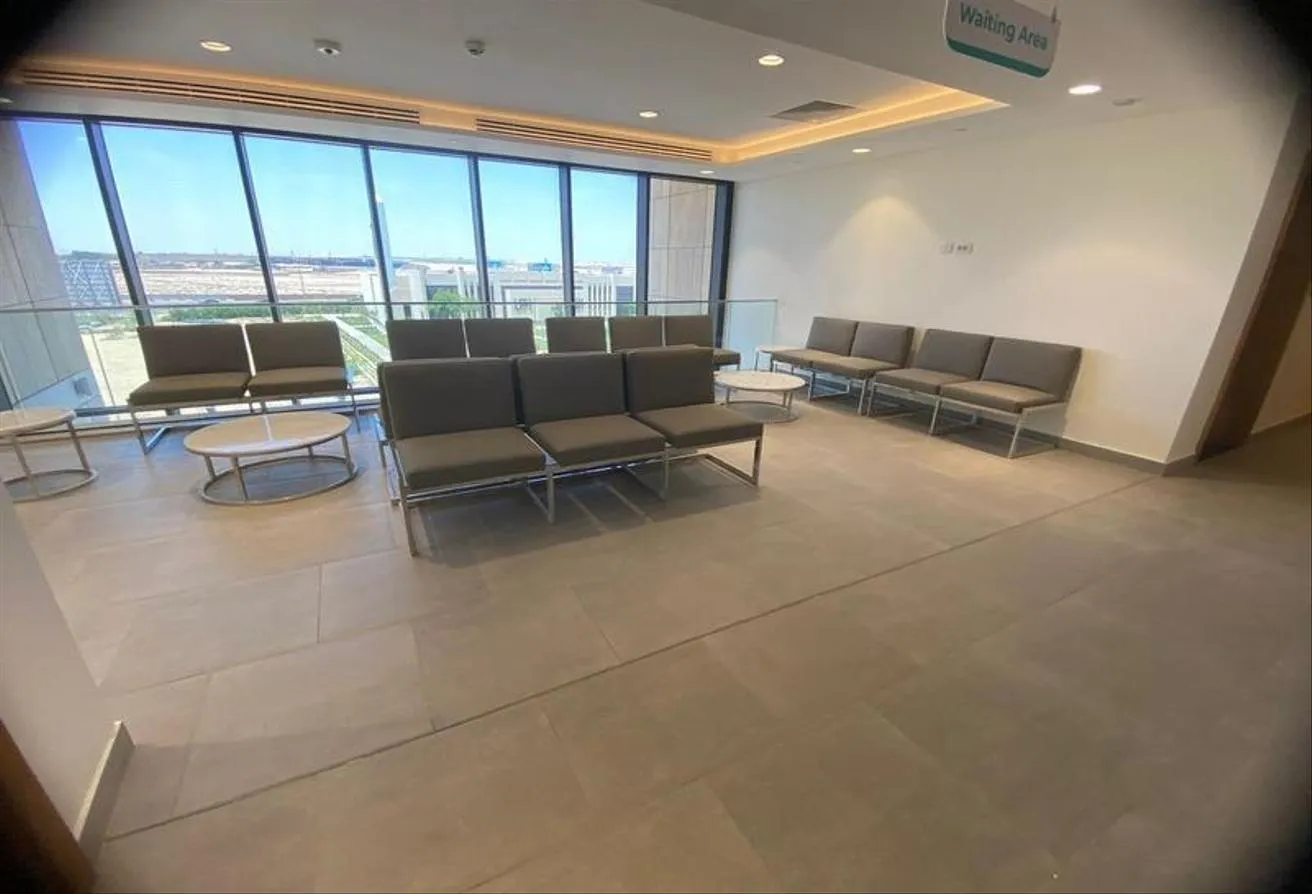 Rent in Westown: Clinic for Rent in sodic -114 m