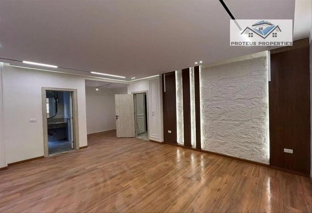 Sale in El Banafseg 4: شقة للبيع اول سكن فيو جارن في ڤيلات البنفسج التجمع