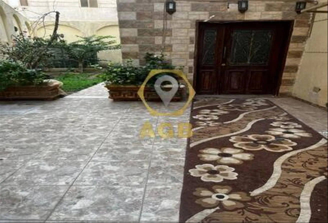 Sale in 1st Neighborhood: Duplex for sale in Shorouk, 4 rooms, 545m.